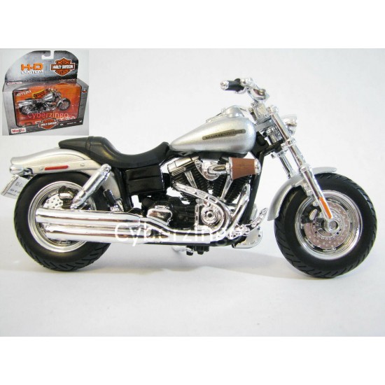 Machetă moto Maisto [1:18] - Harley-Davidson FXDFSE CVO FAT BOB 2009 - silver [set DCC-MAI31360-36-12]